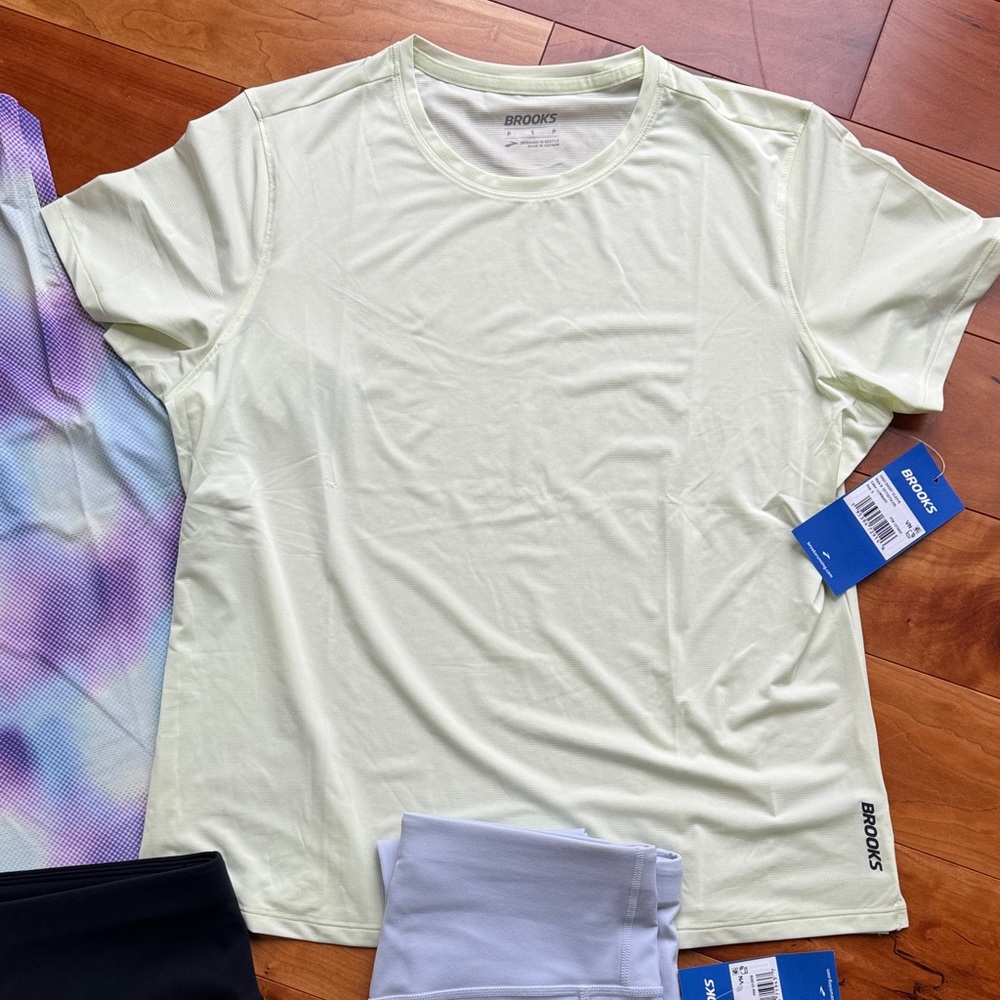 Brooks Running Bundle - Small - Picture 3 of 10